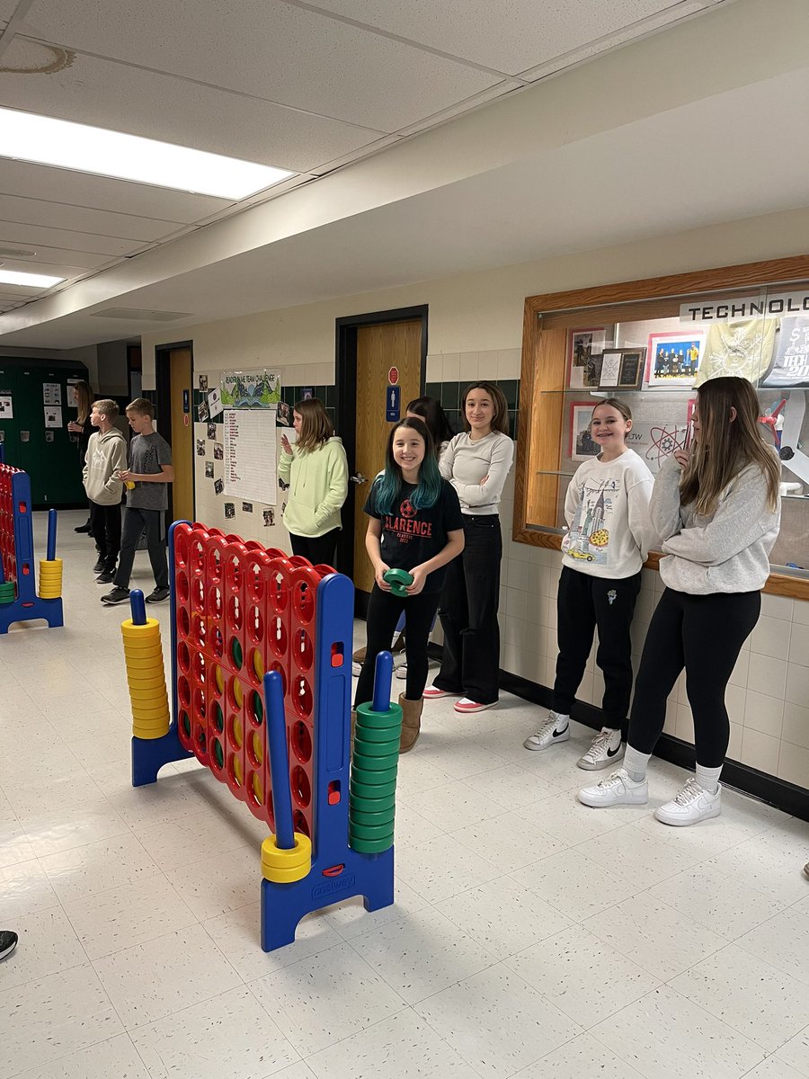 The power outage in the building won’t stop our 6th graders from competing in their HQ Connect Four competition! #ClarenceProud