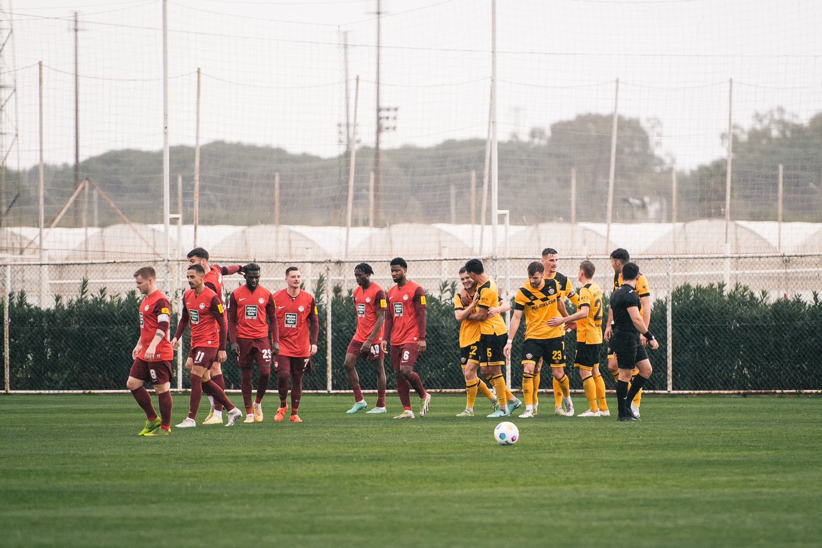 DynamoDresden's tweet image. Testspielsieg! Wir gewinnen gegen die @Rote_Teufel mit 3:0 (2:0). Die Tore für Schwarz-Gelb erzielten #Lemmer, #Puchacz per Eigentor und #Oehmichen. #SGDFCK #SGDBelek2024 #sgd1953