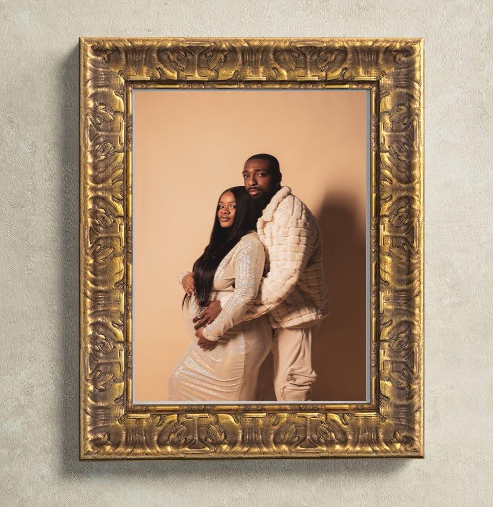 _iamcarefree's tweet image. Sometimes I don’t even know what to say to describe my love for you. I wish I could explain the glow in your eyes and how the sound of your voice gives me small butterflies. Becoming three, while remaining one. The magic has just begun. #Week37