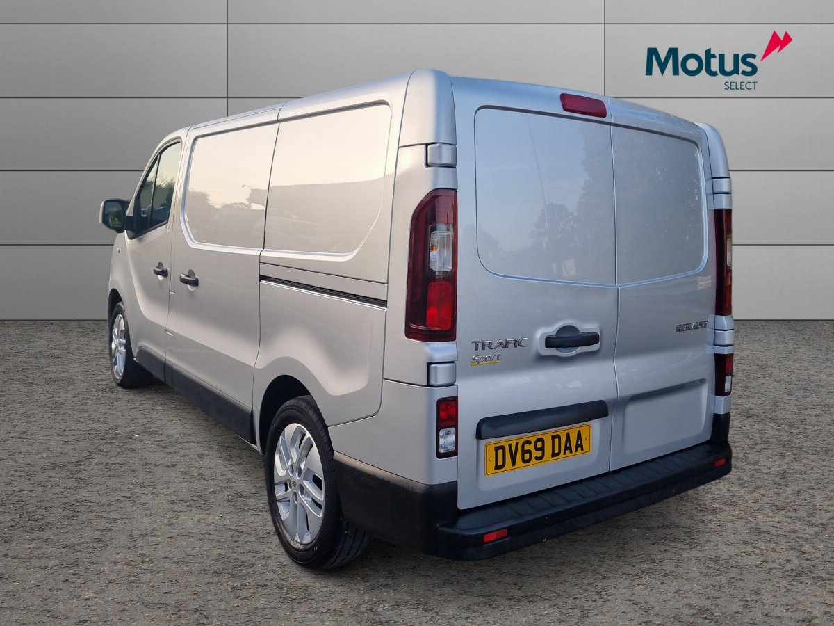 MotusSelectUK's tweet photo. 📢VAN OF THE WEEK📢

2019 Renault Trafic 2.0, featuring:

🪵Ply Lined Loading Area
🛣️Cruise Control
❄️Air Conditioning and more!

Find out more: https://t.co/kaCCgeRUYX

#VanOfTheWeek #UsedVans #RenaultTrafic #MotusSelect https://t.co/ECqRAs3v26