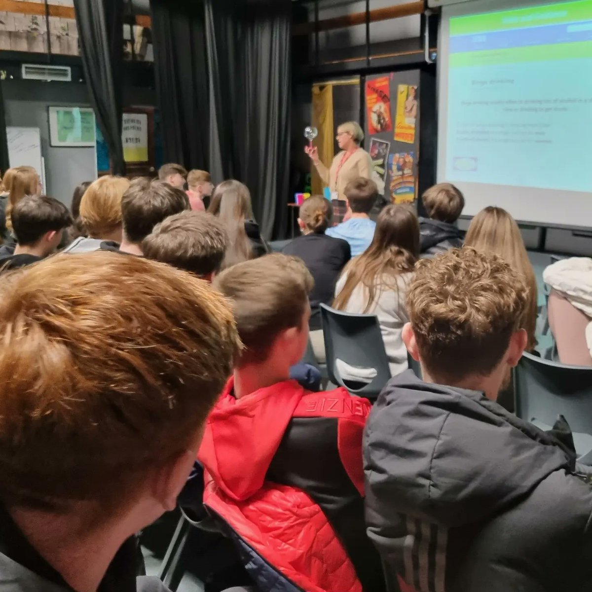 rangesixthform's tweet photo. Today our Sixth Form students took part in a session delivered by Kathryn from the Alcohol Education Trust on binge drinking and drink spiking. Thank you Kathryn for a really eye opening talk on an important topic!
#rangesixthform #rangeisbest #alcoholeducationtrust https://t.co/8M1znSBkZt