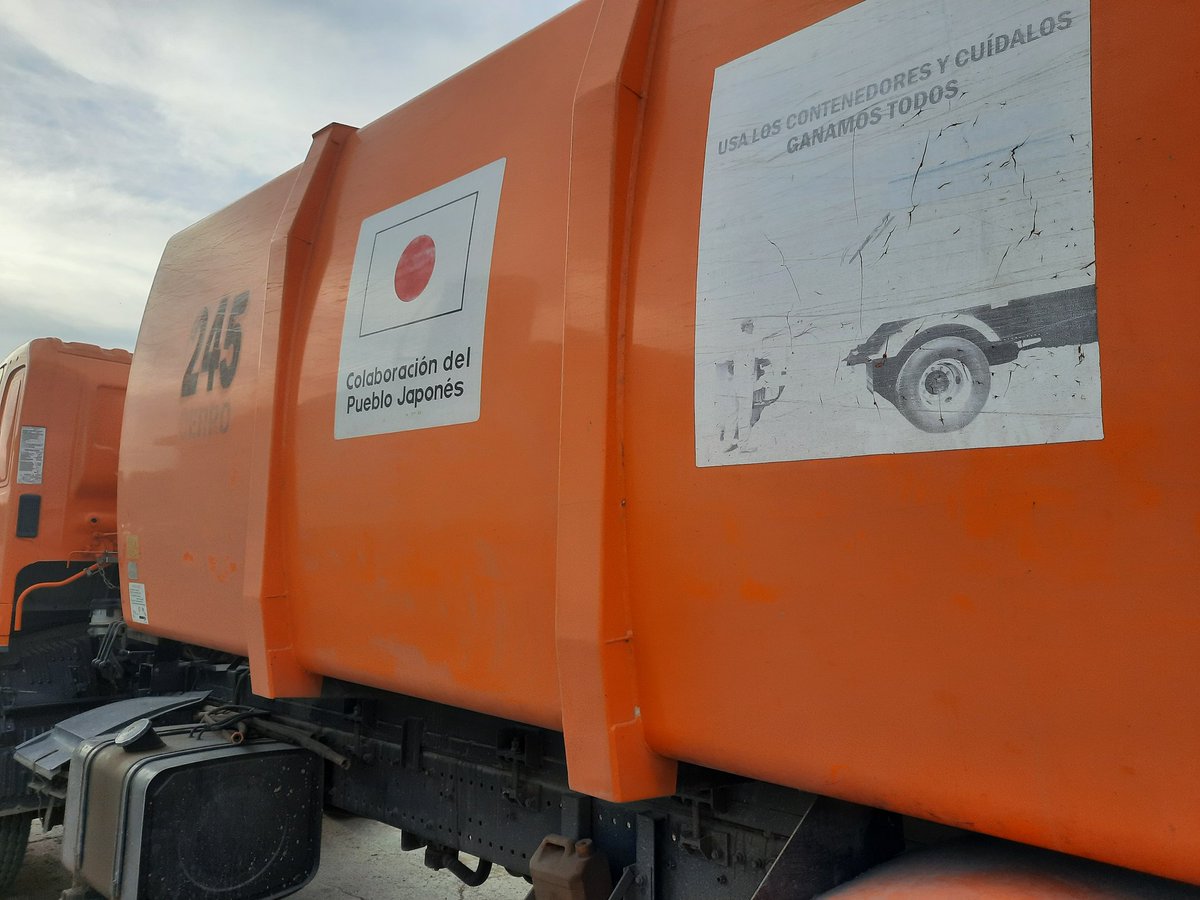 Chequeo para establecer el compostaje en áreas del Vertedero Provincial de Calle 100, municipio Marianao #LaHabana,  dirige la intendente Yamila Lamadrid. Paso a paso para alcanzar el  manejo integral de los residuos sólidos urbanos y contribuir a mejorar la higiene ambiental.