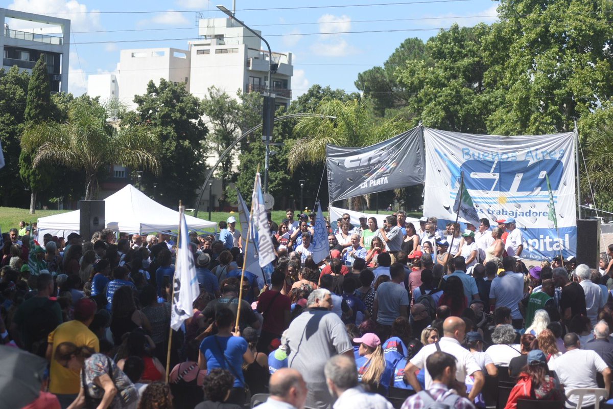 CICOP_ok's tweet photo. ⭕ Participamos este martes de un #PlenarioMultisectorial en la ciudad de #LaPlata.
Sigamos construyendo colectivamente el Paro Nacional del 24 de enero con Movilización al Congreso de la Nación.
Más info: https://t.co/9Pwm6kYdID https://t.co/ie8v14jgIl