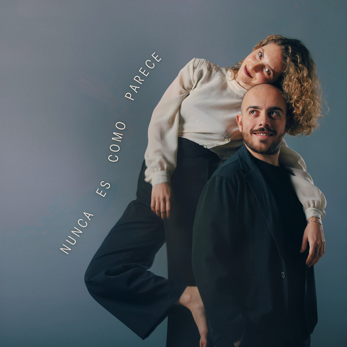 Nou single de @evaverde__  i <a href="/danilotarso/">Danilo Tarso</a>. "Nunca es como parece" està inclosa en el disc "Chrysalis" que es publicarà el 30 de gener. 

Foto: Laura Soriano.

links.altafonte.com/nuncaescomopar…