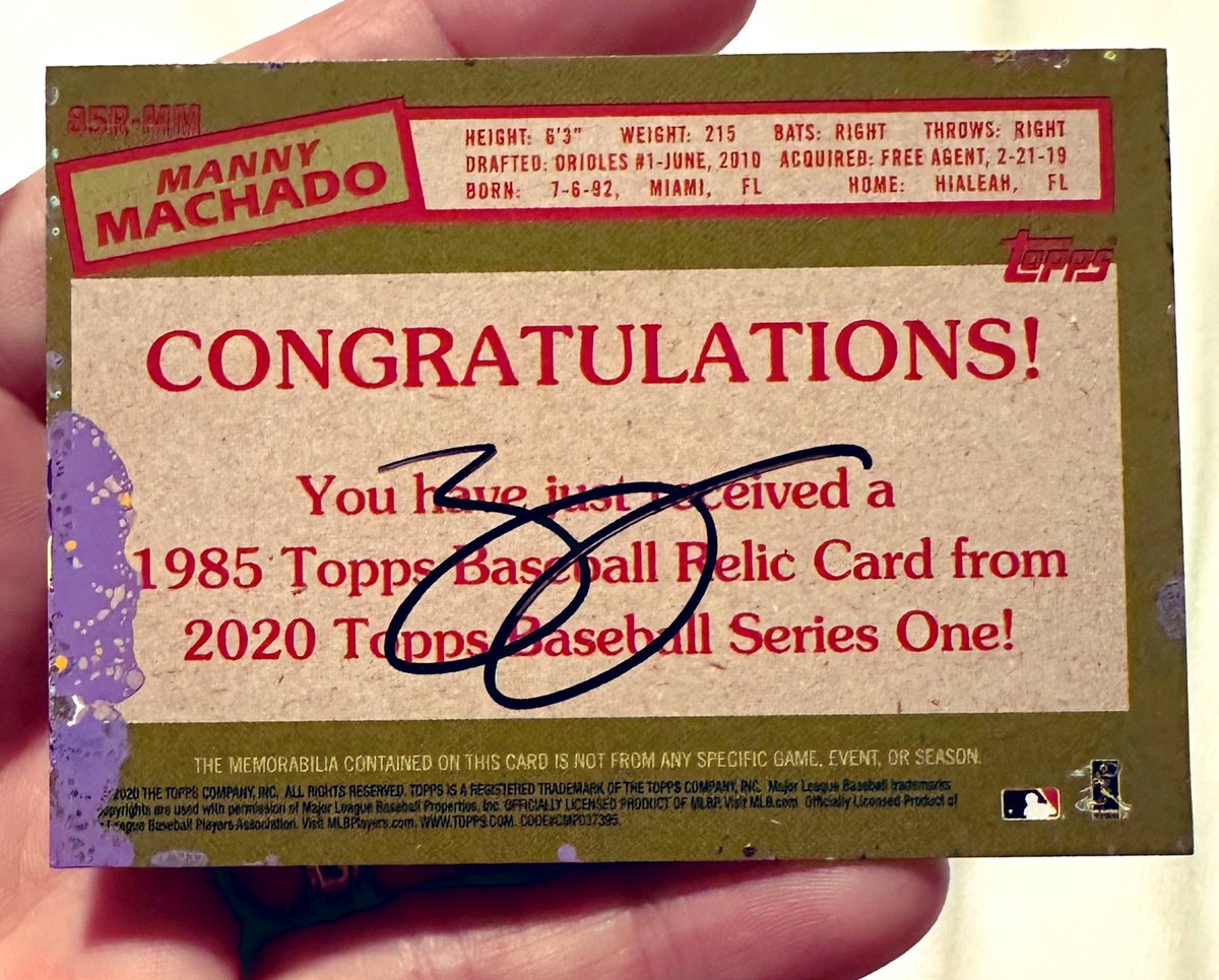 lunchmade's tweet photo. Blake Jamieson Custom Paint Splatter 2020 Topps Manny Machado Game Used Bat Card with auto on back. 1985 Throwback

So many of you I met during the pandemic.
Blake Jamieson brought so many folk together.

This card is pretty special to me. https://t.co/irPg5xFIJ5