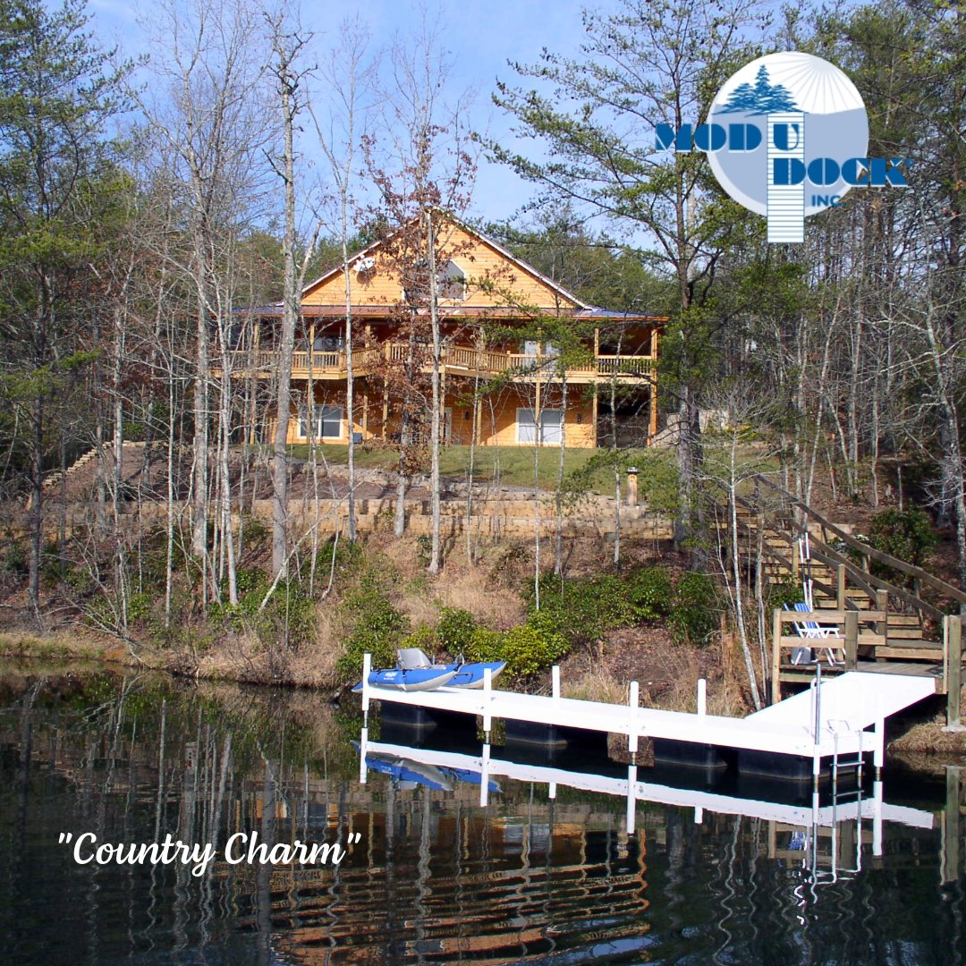 Dock in white solid decking. #modudock #boatdock #pier
