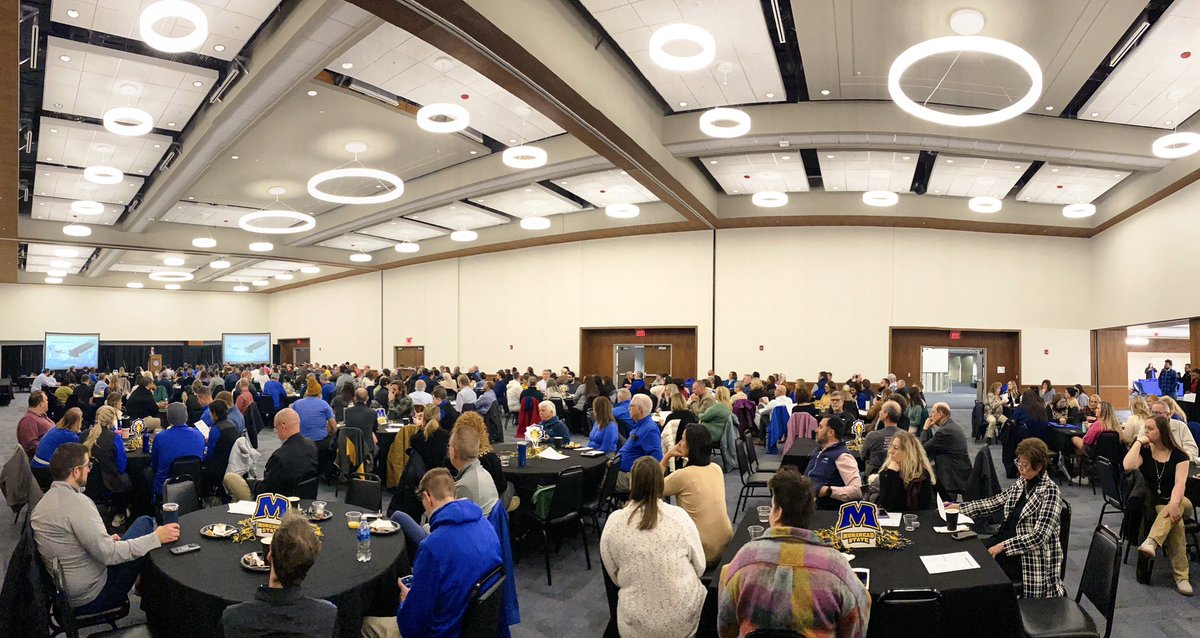 Kicking off the Spring 2024 Semester with faculty and staff gathering for Convocation breakfast and a presentation in ADUC. Eagles, we can’t wait for you to be back on campus! #SOARHigher 🦅