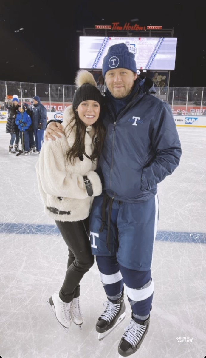 Canadian royalty 💙 The cutest couple 💗
The icon that is Tessa Virtue says vote for my hubby so you better not let her down 📣
#NHLAllStarVote  Morgan Rielly
