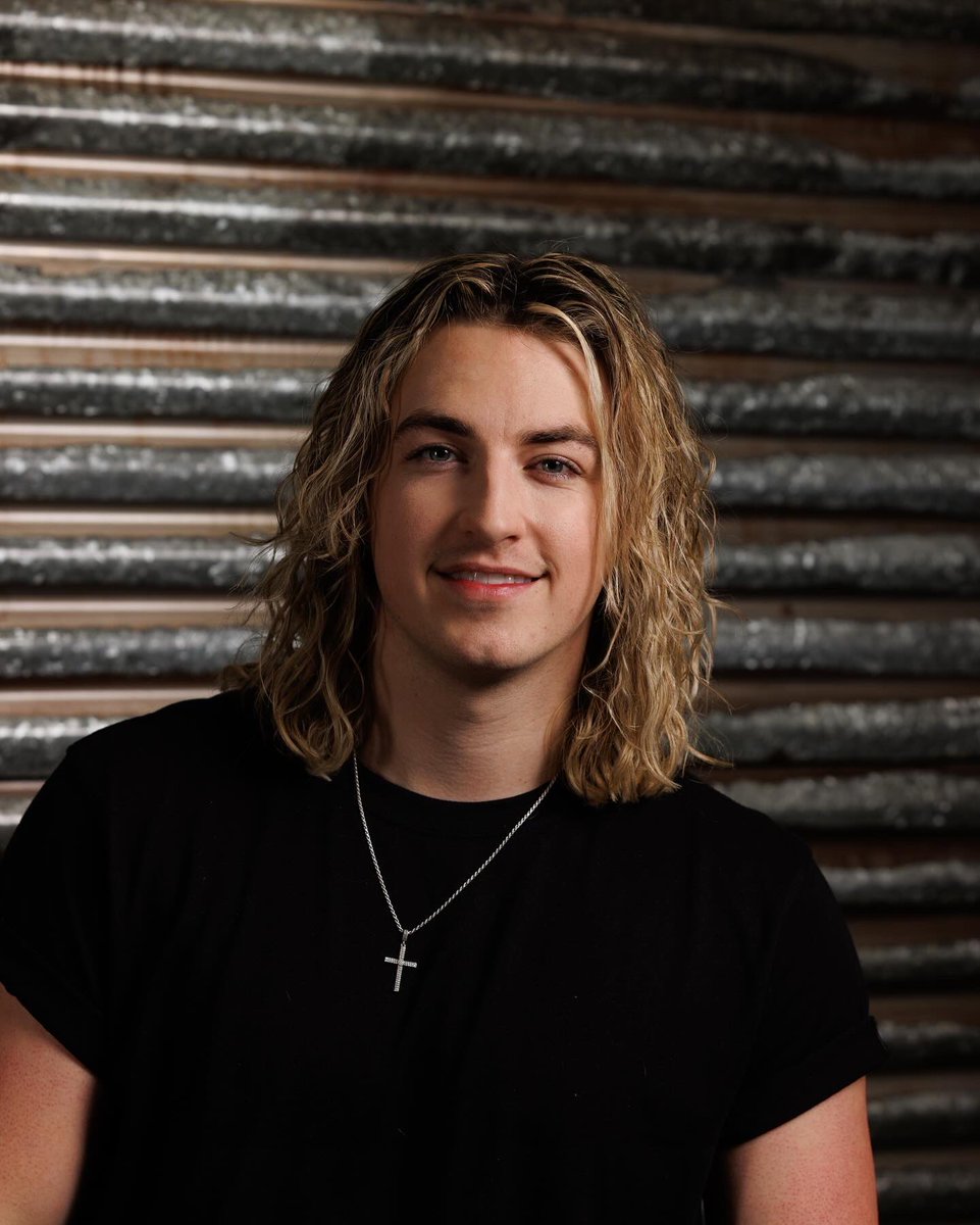 On The Outside ~ OTO tweet media