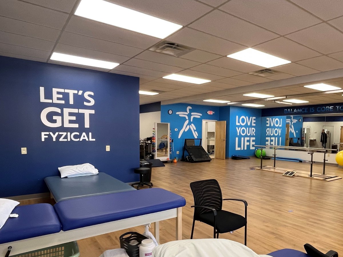 SBTSantaClarita's tweet image. Here is some sweat-worthy inspiration for your fitness areas. Rev up your space with eye-catching wall murals!
signsbytomorrow.com/santaclarita/g…
#wallmurals #indoorgraphics #Signsbytomorrow