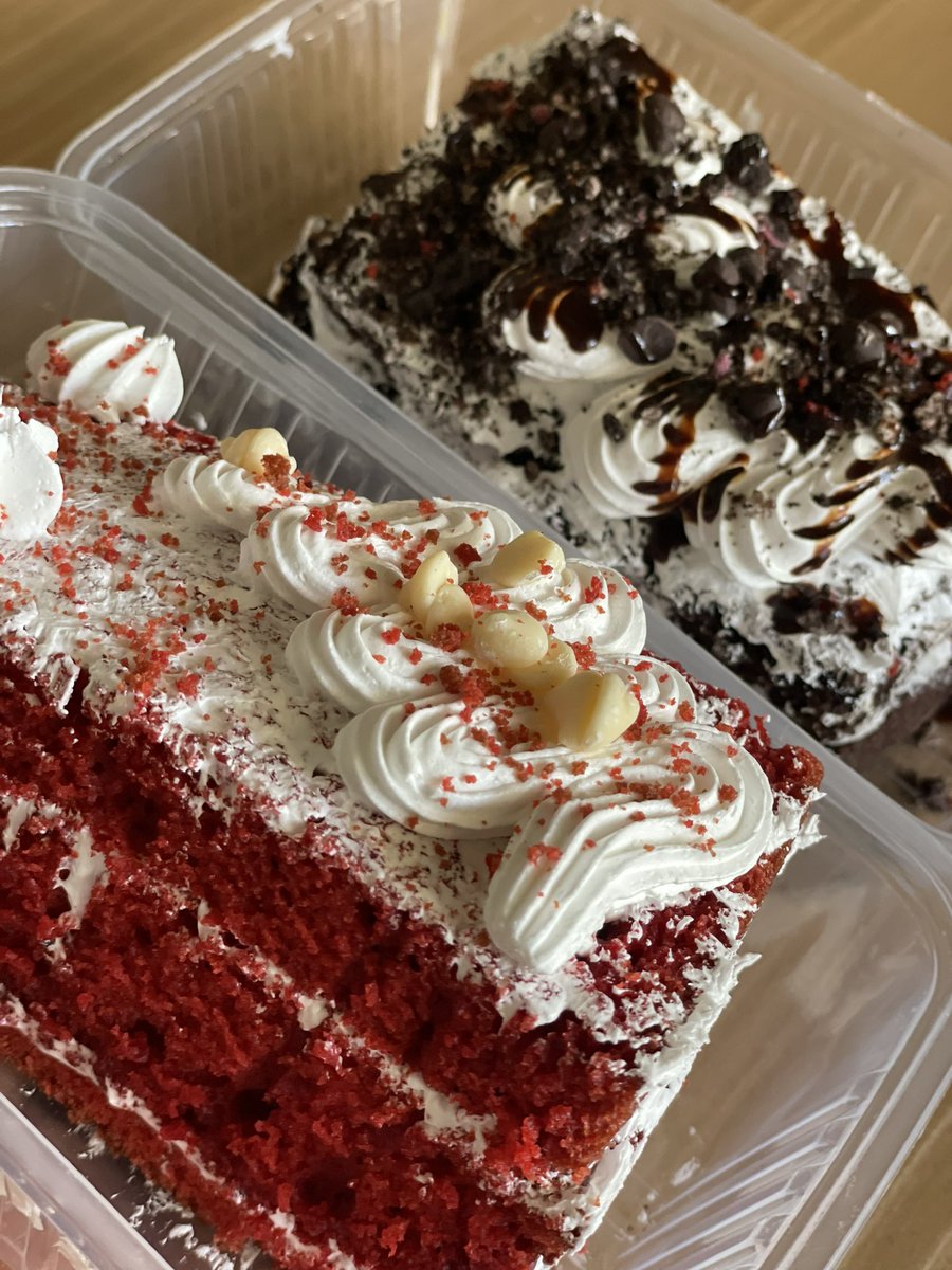 aminatyy_'s tweet photo. Hello everyone if u want a yummy and tasty cake slice kindly call 08165166368 to ORDER  or send a msg via WhatsApp 
PLS RT https://t.co/wkckuz6qpq