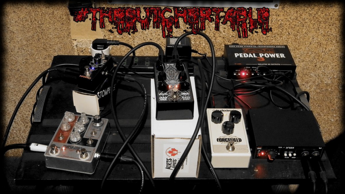 MauroUlag's tweet image. Reamping solos for #DarkReflections by the EVILISH #miketheunholyshred !!!
@tcelectronic #forcefield @airis_effects #savagedrive #ExAmp #Inferno and @ftelettronica #tempusfugit 
#deathmetal #oldstyle #thebutchertable #theextremeway