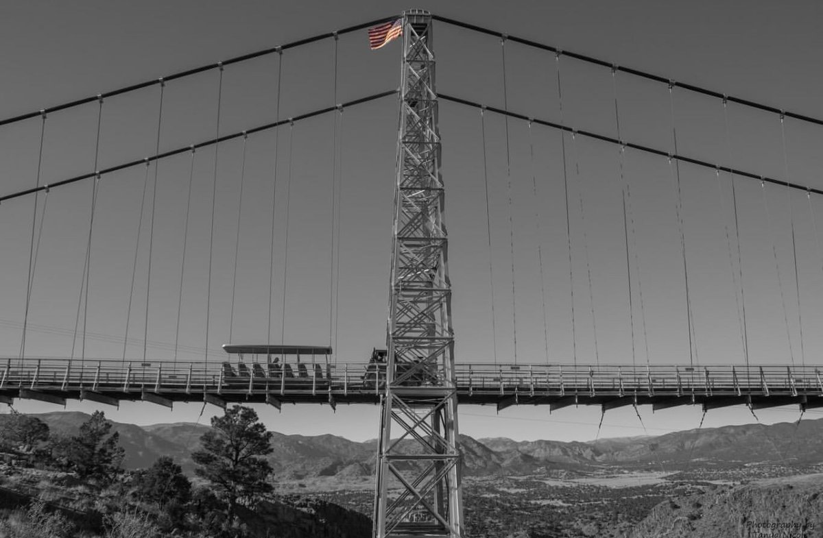 Royal Gorge Bridge tweet media