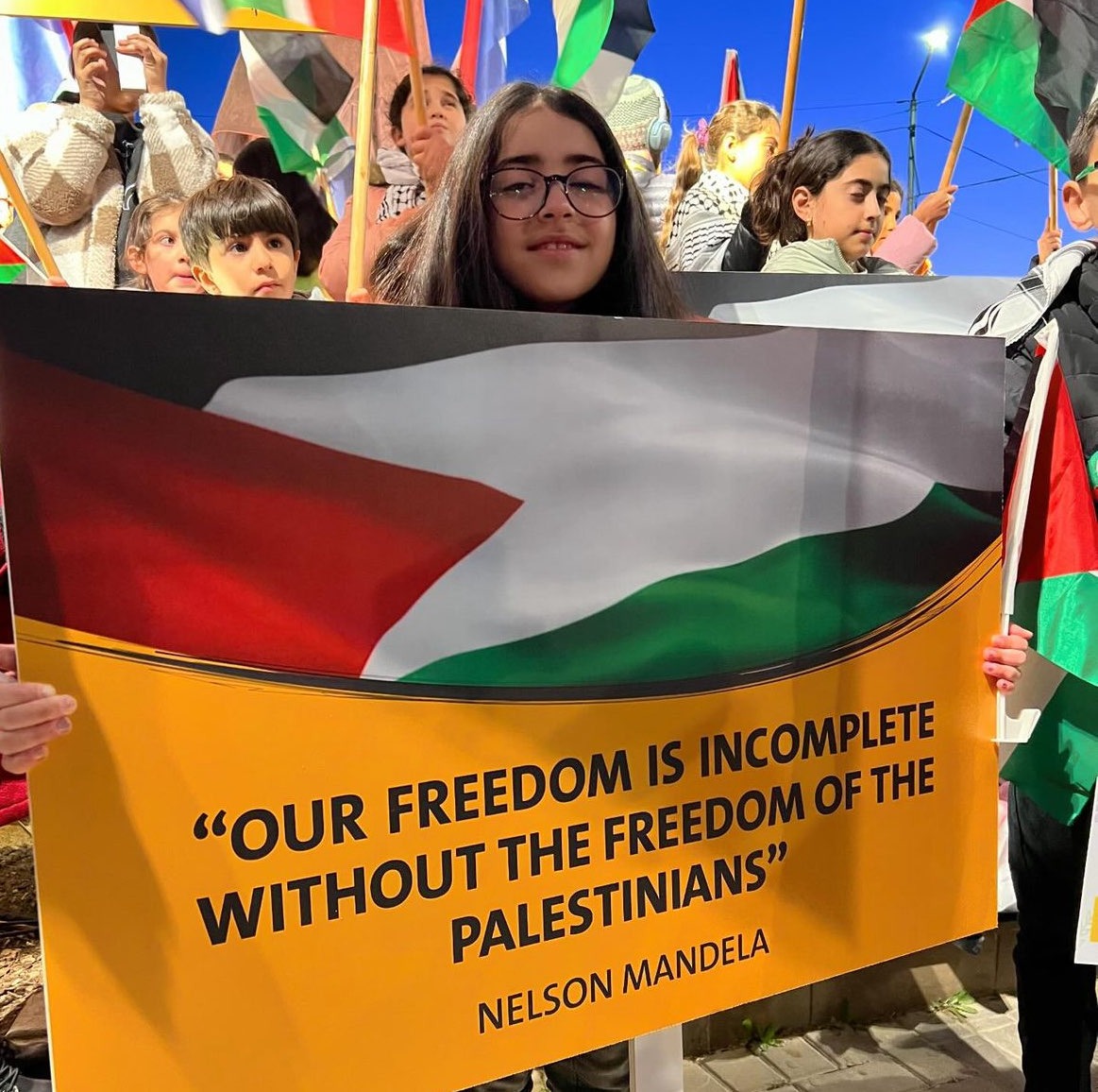 African_AAA's tweet photo. It is us, as Africans, who say thank you to Palestine for being an inspiration for a just and humane world, and for being our constant ally in the struggle for liberation.

The bond between Africa and Palestine is unbreakable.

#CeasefireNOW https://t.co/SmeqjNK9qH