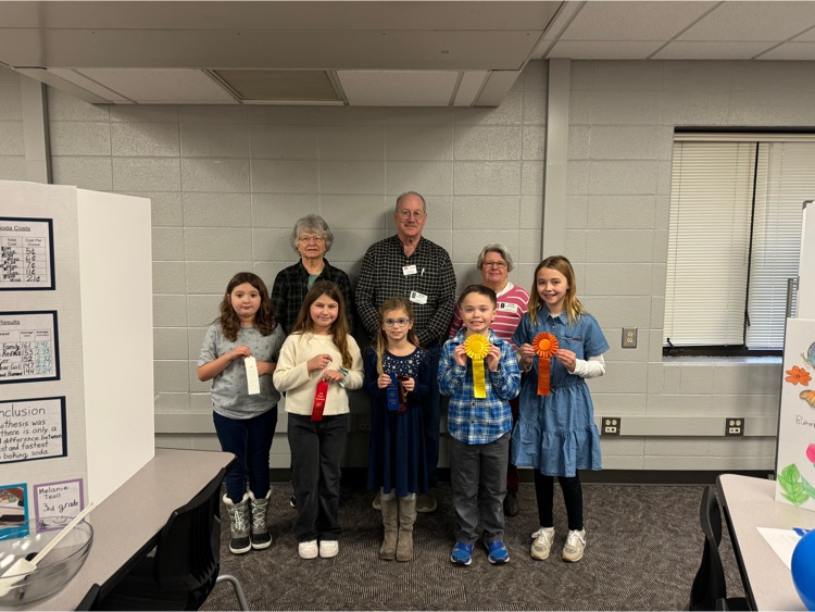 Concord_ES's tweet photo. Congratulations to these students whose Science Fair projects received top honors for their grade level. These projects will be moving on to the district science fair in February. #LeadonEastSide https://t.co/4TNuJb9KPE