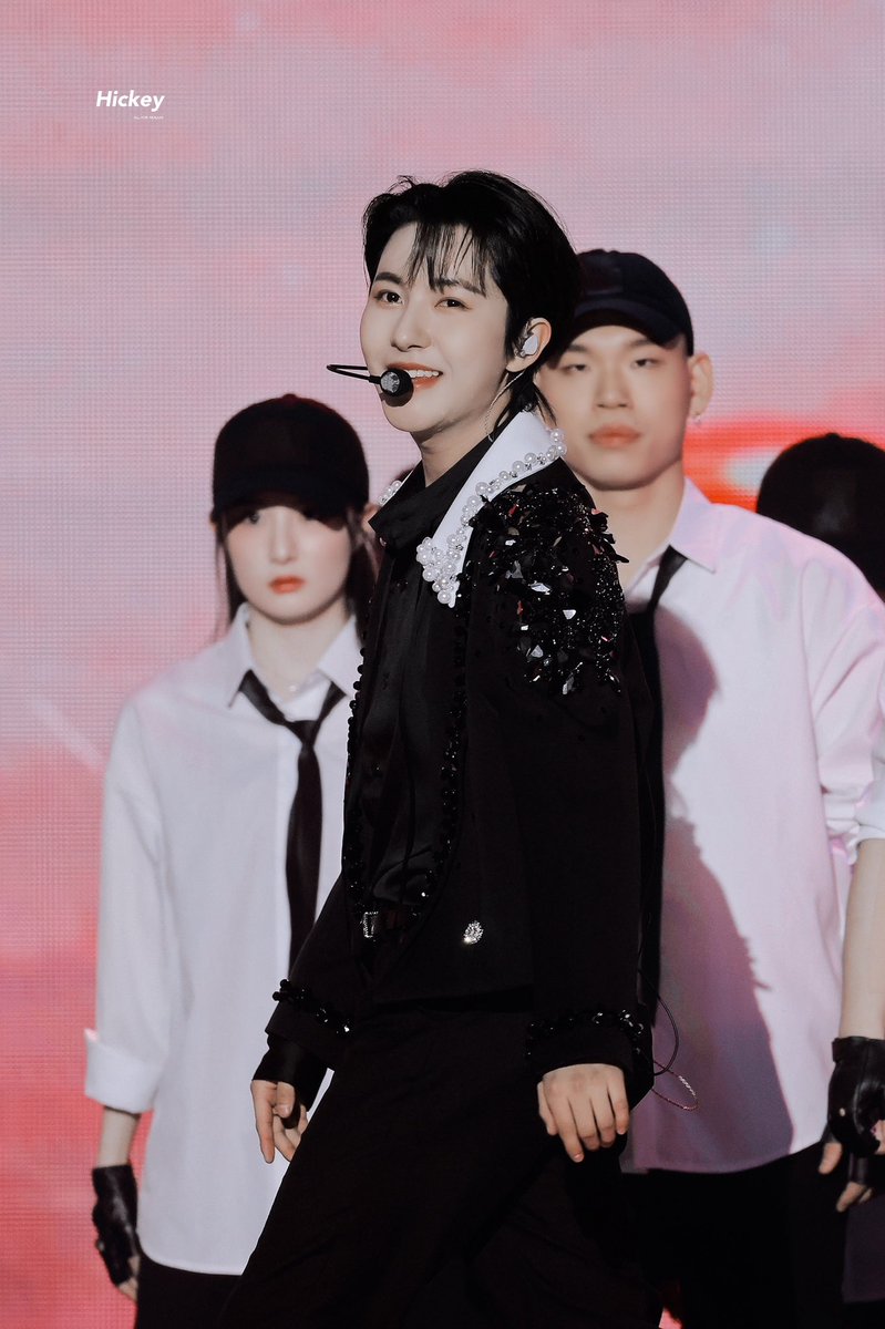 240110

#RENJUN #런쥔 #仁俊 #NCTDREAM