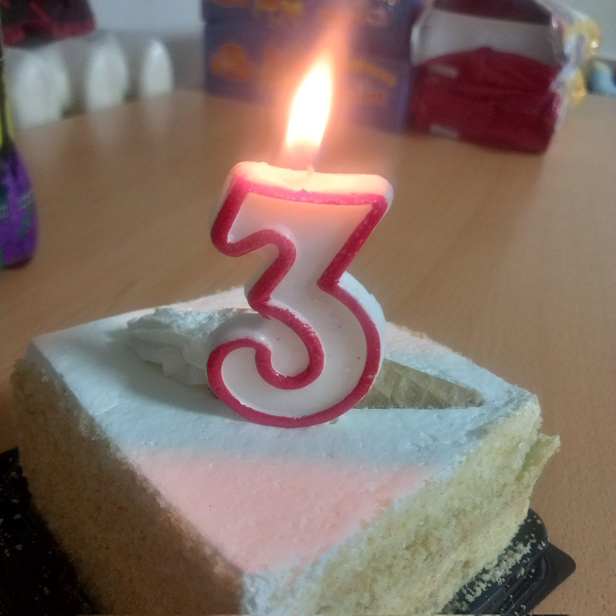 CuteKittyTFN's tweet photo. @TFN_official_ Edels and #TFN have been together for three whole years. Together we experienced many bright events. Together we created many memories. Some of them were difficult but love & support lit our hearts. Let every year spent together strengthen the connection between TFN and #Edels.❤️ https://t.co/8zIn2O60kh