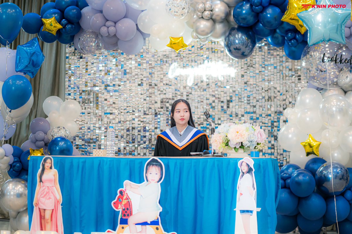 KNinPhoto's tweet photo. Congratulations 🎊 P.1 #CGM48 #LookkedCGM48 #LookkedGraduation https://t.co/SuOJCLEXPT