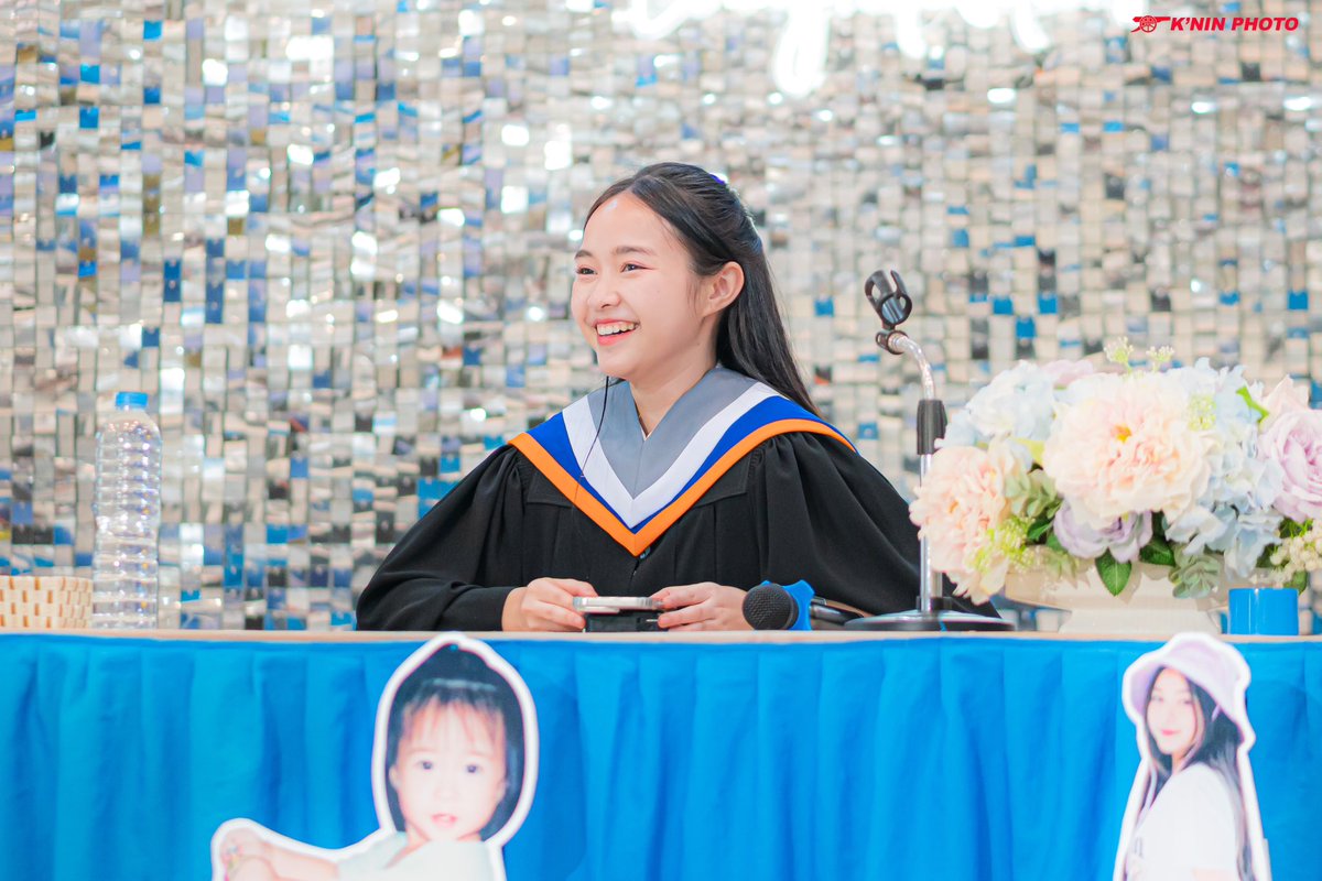 KNinPhoto's tweet photo. Congratulations 🎊 P.3 #CGM48 #LookkedCGM48 #LookkedGraduation https://t.co/F3egrv2Jyc