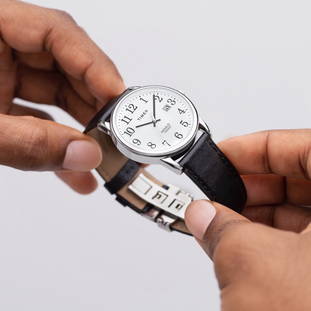 timex's tweet image. A fan favorite since 1977. 

Shop our Easy Reader collection at timex.com. 

#timex #easyreader #watchfam #watchoftheday #watchlovers