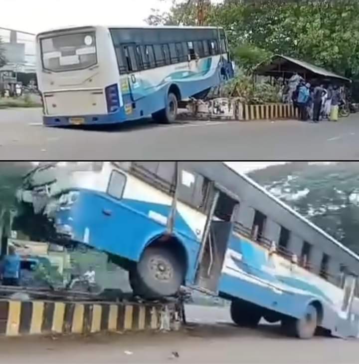 PandianSubbiah's tweet photo. திராவிட மாடல் ஆட்சியில் பேருந்துகள் எங்கு வேண்டுமானாலும் ஓடும் நாமதான் பார்த்து போகனும்! https://t.co/JPWBqaXAaV