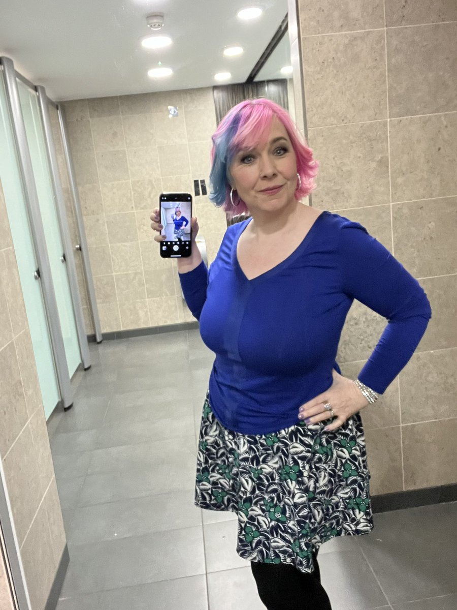 TVRadioPeg's tweet photo. Normal on TV I wear #2ndhandclothes #charityshopchic
But, the most #sustainable clothes are what we already own.
So today I wore a top I bought after my big diet when I had to replace my entire wardrobe. It’s a size 12 @JasperConran and I never could have imagined in a 🧵 https://t.co/5jj5nvGTNB