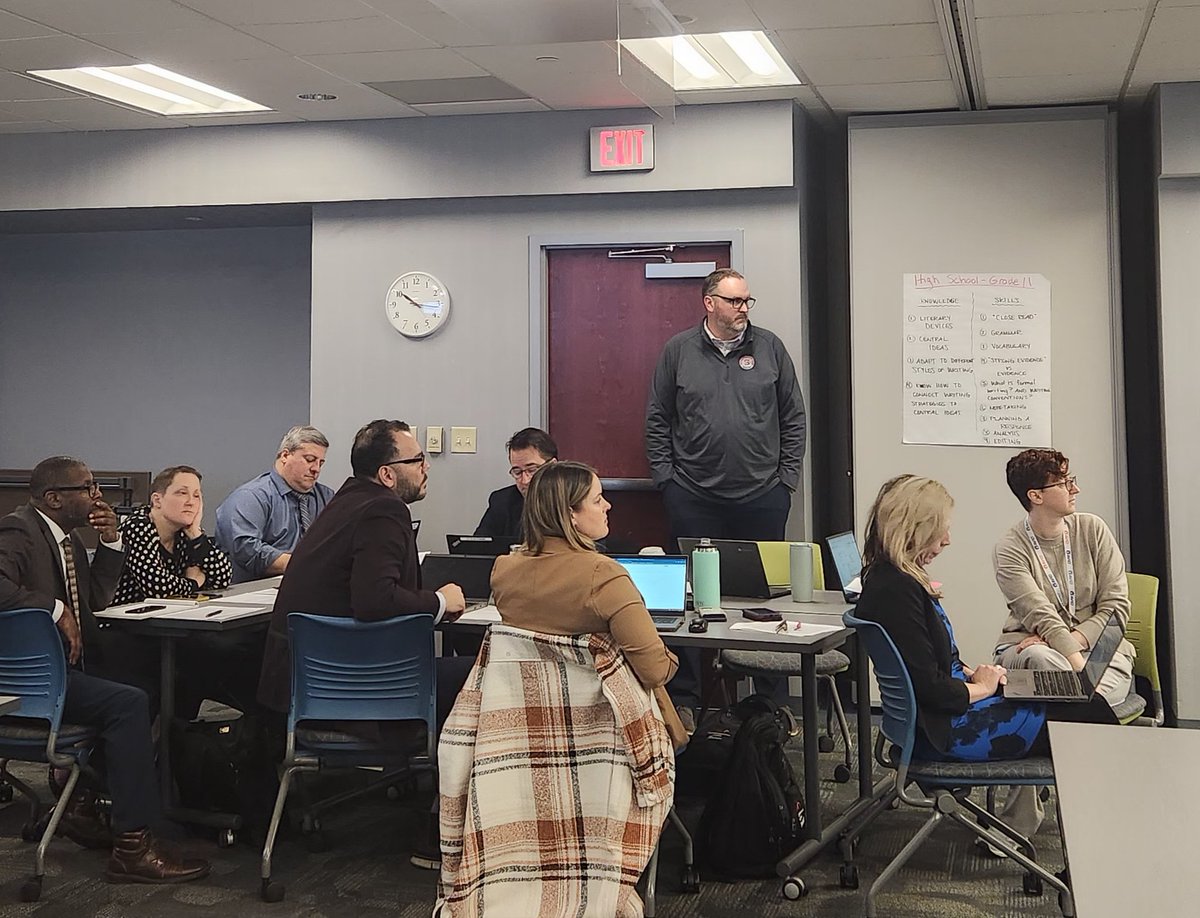 cphistory27's tweet photo. @SCSchools school & district leaders with our coaches engaged in deep dives into @WitWisdomELA @CommonLit & our own SHS units of study! #LeadersLearning And we have fun doing it. #LearningIsSocial https://t.co/Ziz8yabClj