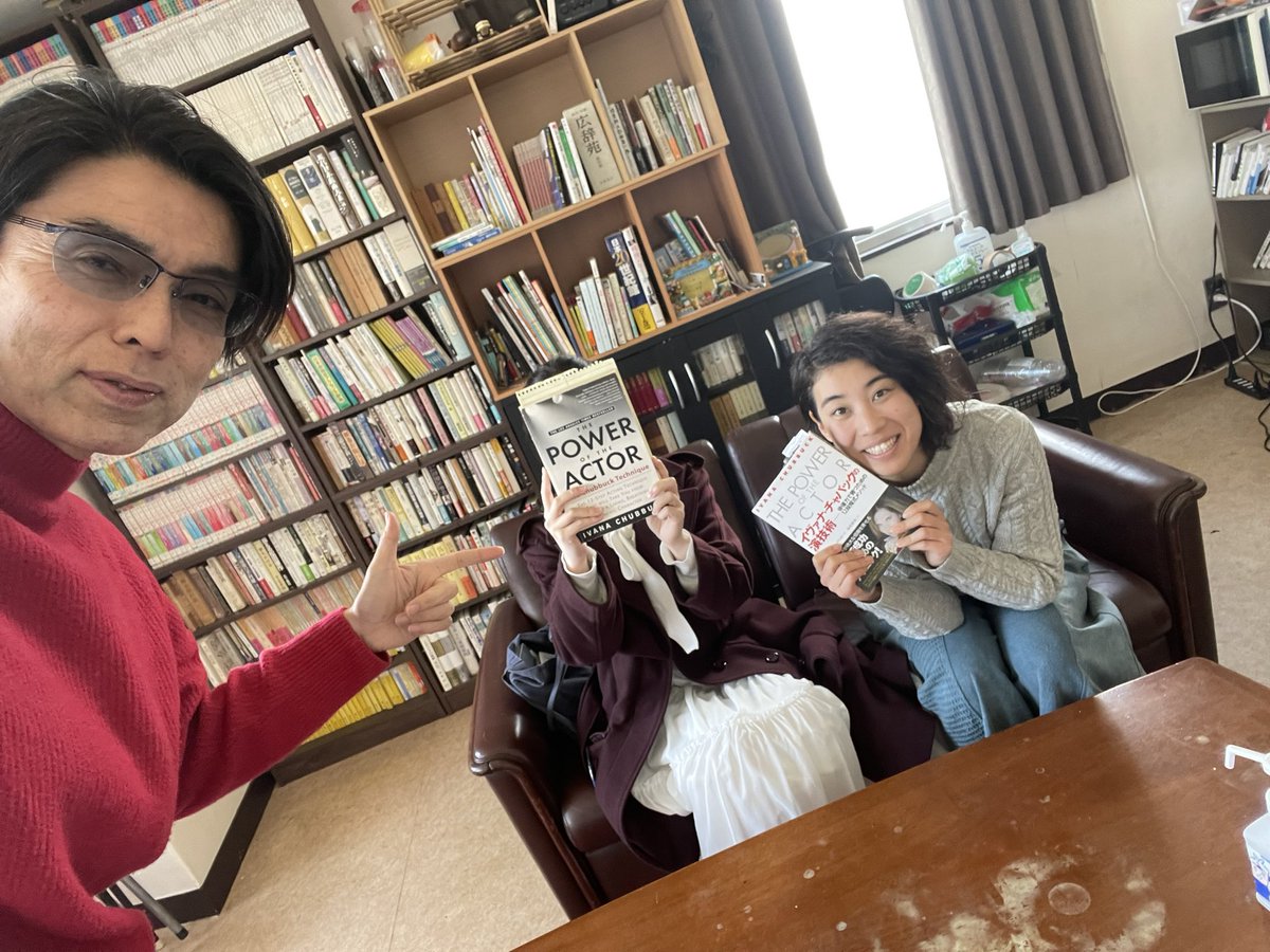 icwj17's tweet photo. 感情日記体験会！今日は感情日記体験会でした。感情日記、大事ですよ！イヴァナ来日ワークショップに参加する方のための
最後の感情日記体験会は、1/17です！2/3&amp;4イヴァナチャバック来日ワークショップ見学者募集中！申し込みはhttps://t.co/hCaG2Picac
#イヴァナチャバック
#来日ワークショップ https://t.co/b6Ikl9bBfy