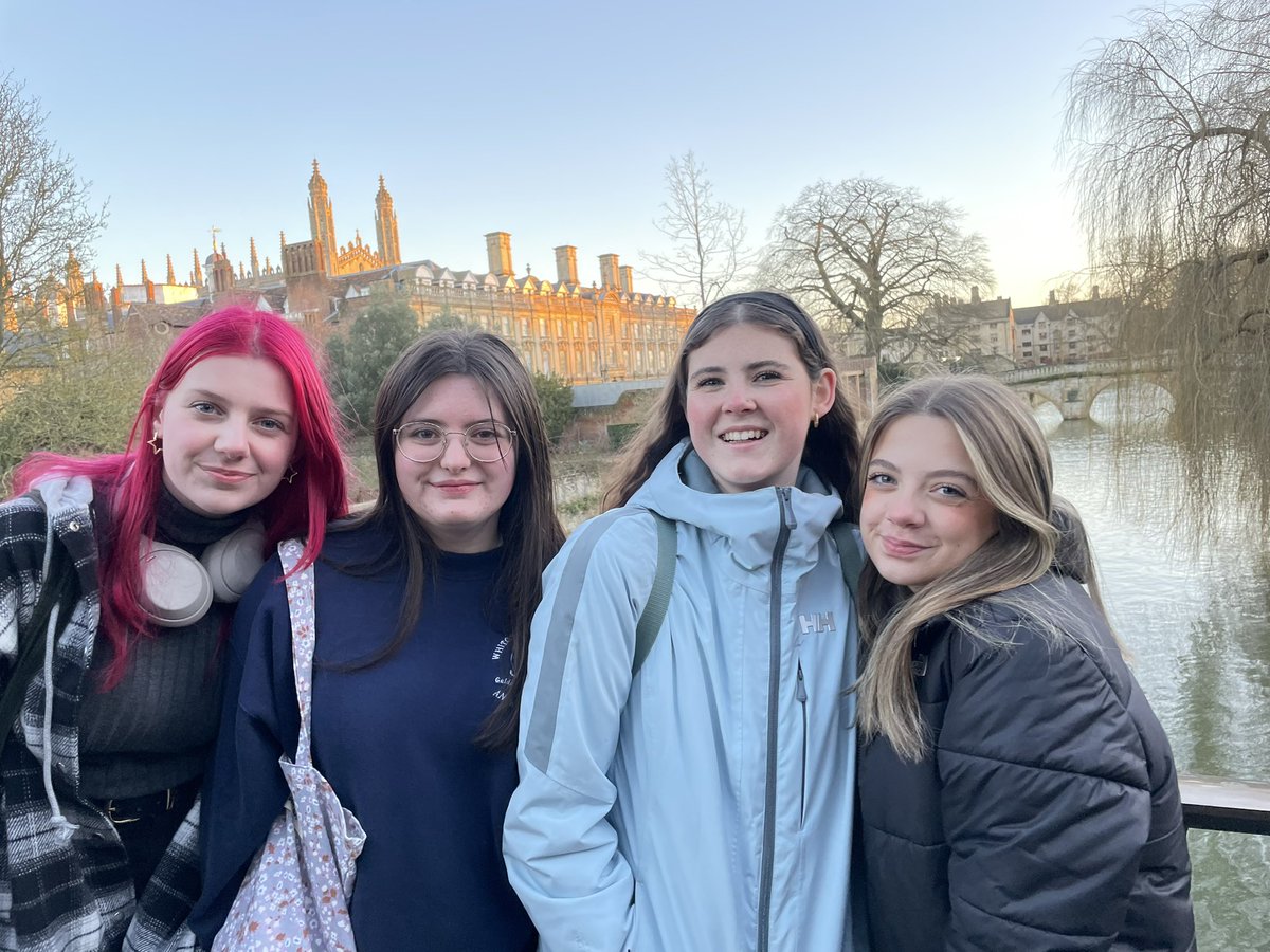 Ysgol Bryn Tawe tweet media