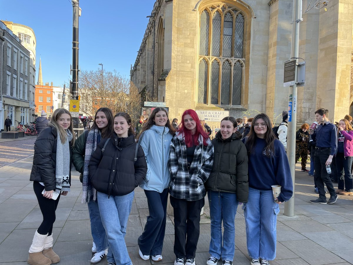 Ysgol Bryn Tawe tweet media