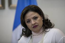 CintiaMariaAlv2's tweet photo. No permitamos que el congreso se convierta en una granja de engorde para estos muertos de hambre corruptos. Ninguno de los dos en la nueva junta directiva del congreso. https://t.co/UnOGKjDQ7O