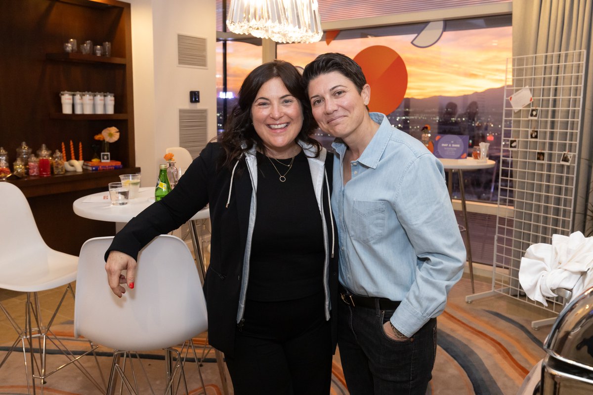 criteo's tweet photo. Key takeaways from our #WomeninCommerce event at @CES: Know your worth, be honest with what you do and don’t know, and don’t let anyone tell you what the “right” move is. 💪 #CES2024 https://t.co/xGfENnIj36