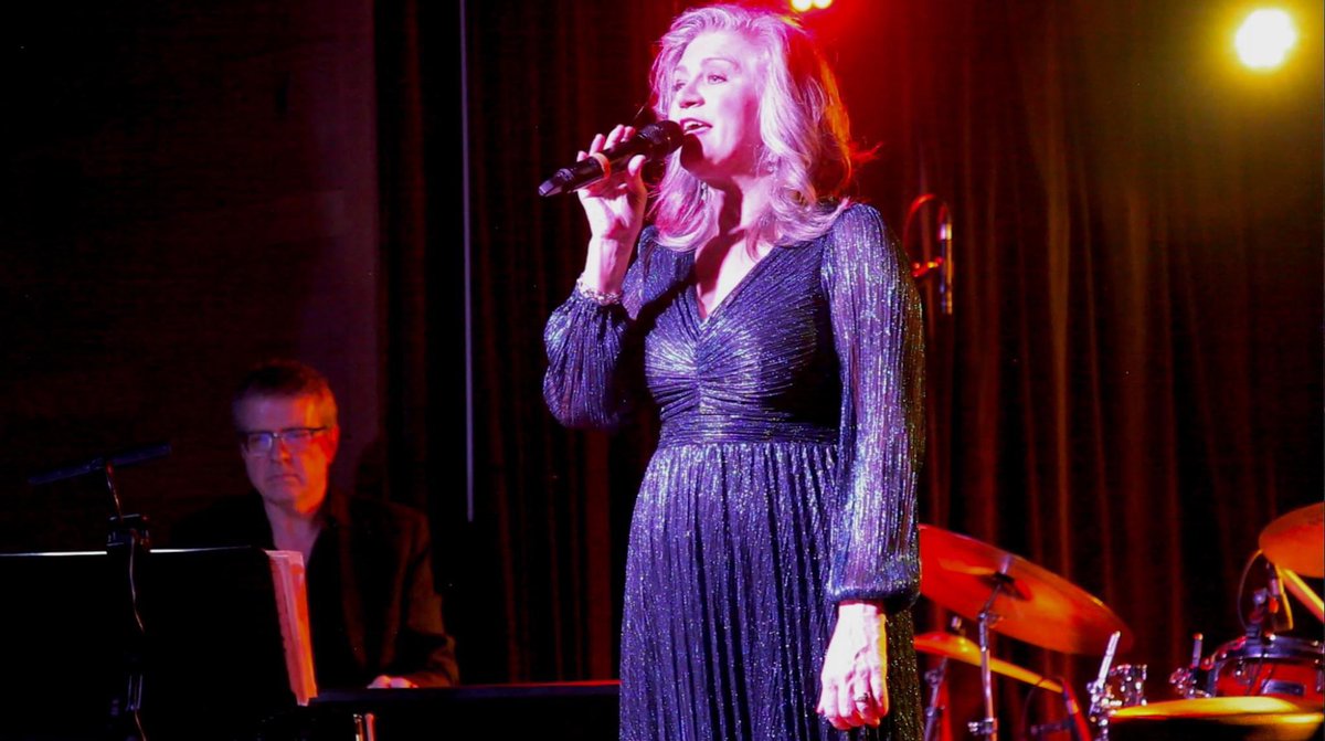 Michelle Berting Brett (@michellebbrett) on Twitter photo Today (January 10) at 2:00 p.m. EST, I have a local (CT) radio interview about my new record, Jazz, Torch & Ancient Pop on <a href="/WECSFM/">WECS Radio 90.1 FM</a> Radio 90.1 FM with John Murphy. We hope you can tune in! 🎶🎙📻
📷 Photo by Bonnie Anderson. Today (January 10) at 2:00 p.m. EST, I have a local (CT) radio interview about my new record, Jazz, Torch & Ancient Pop on <a href="/WECSFM/">WECS Radio 90.1 FM</a> Radio 90.1 FM with John Murphy. We hope you can tune in! 🎶🎙📻
📷 Photo by Bonnie Anderson.