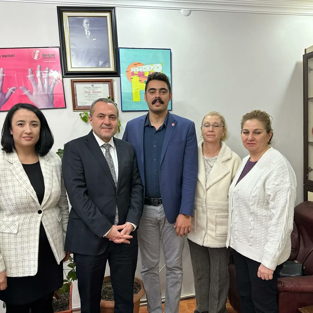 PolatliC's tweet photo. 10 Ocak Çalışan Gazeteciler Günü vesilesiyle İlçe Başkan Vekilimiz Melih ÇINAR ile beraber İlçe Yöneticilerimiz Duatepe Gazetesi, İstiklal Gazetesi, Polatlı Postası, POHA Haber ve RADYO Hür'ü ziyaretlerde bulunduk. https://t.co/zHxmxhZzF6