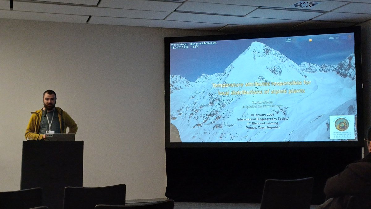 JoovonOppen's tweet photo. @SEH_Pang @EconovoAU Impressive effort by @Kryshpean21 &amp; the @microclim2 team monitoring #microclimate &amp; plant communities in 900 plots. Surprising that #elevation explains communities better than any of the 400 derived temperature variables - curious for what's going to come! 🏔🌿🌡
#IBSprague2024 https://t.co/2bXQlf772D