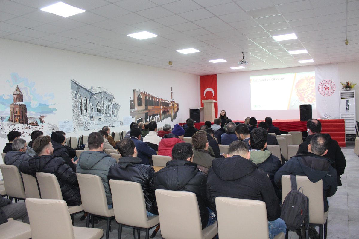 SakaryaKYGM's tweet photo. 📍Arif Nihat Asya Yurt Müdürlüğü

Uyuşturucu ile Mücadele Ulusal Strateji Belgesi Eylem Planı kapsamında Arif Nihat Asya Yurdu ve Ayşe Hümeyra Ökten Yurdu personeline yönelik "Bağımlılıklarla Mücadele Farkındalık Eğitimi" verilmiştir. https://t.co/YVYd55zxWz