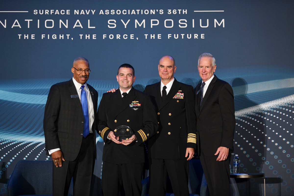SurfaceWarriors's tweet photo. ๐ #SWOBoss presented the Surface Warfare Officer's of the Year and the Shiphandler's of the Year awards at the 36th annual Surface Navy Association National Symposium! https://t.co/tA2W1wv5e8