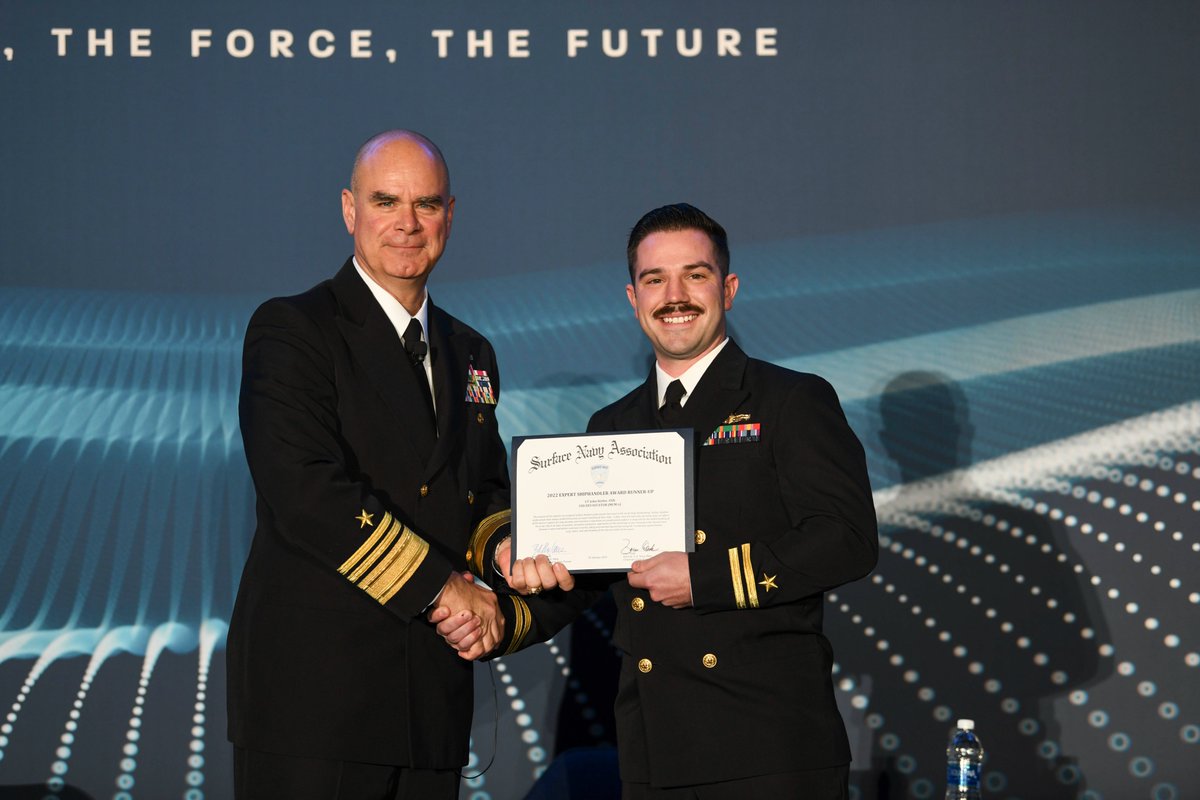 SurfaceWarriors's tweet photo. ๐ #SWOBoss presented the Surface Warfare Officer's of the Year and the Shiphandler's of the Year awards at the 36th annual Surface Navy Association National Symposium! https://t.co/tA2W1wv5e8