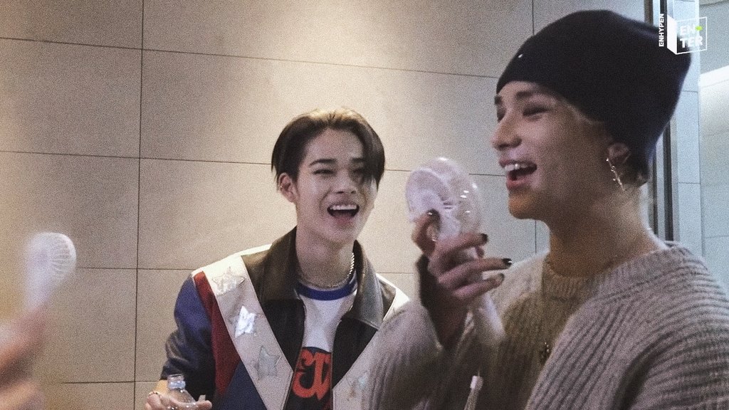 stylee 𖥔 tweet media