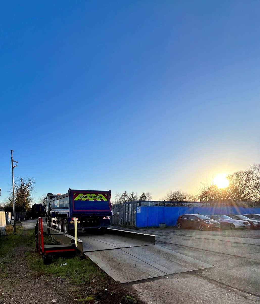 Our #weighbridge is open Mon – Fri 8am-5pm for both #domestic & #commercial #metalrecycling (excluding TV’s/Freezers/Fridges)

To speak to our #scrapmetal buyer 01953 528 888 or email jamie@anglianrecycling.co.uk

#allinadayswork #metalrecycling #hgv #metalrecycling #norfolk