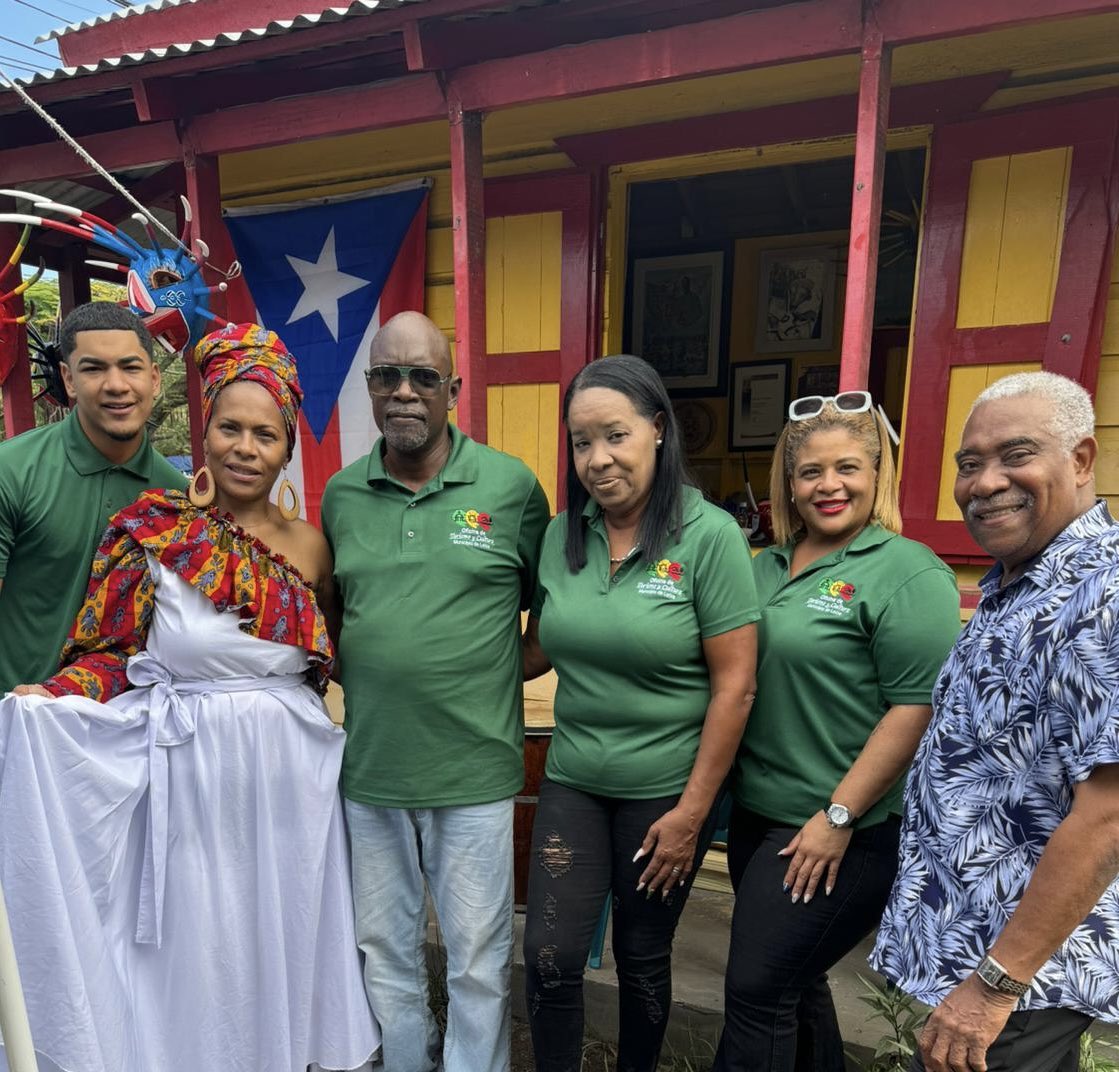JuliaLoiza's tweet photo. Hoy en Loíza recibimos a @tele11PR para un reportaje especial sobre la historia de la bomba, ya que las Fiestas de la Calle San Sebastián se le dedican a nuestro baile folklórico que es orgullo de todo Puerto Rico. #LoizaFlorece https://t.co/uPF8mxQ2Dt