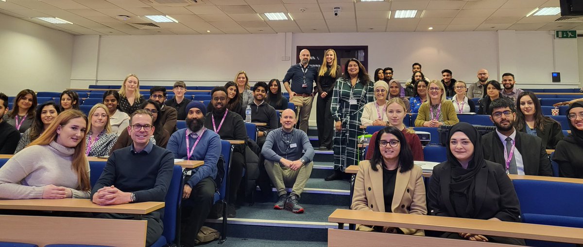 ProfLeonDavies's tweet photo. A rewarding 2-day postgraduate Medical Retina workshop with some engaged #optometrists and interactive visiting presentations @CollegeOptomUK @AstonOptometry @AstonUniversity @ScopeEyecare @TopconGB @HeidelbergEngUK @ZEISS_Group #optos https://t.co/zyypUJbbMU