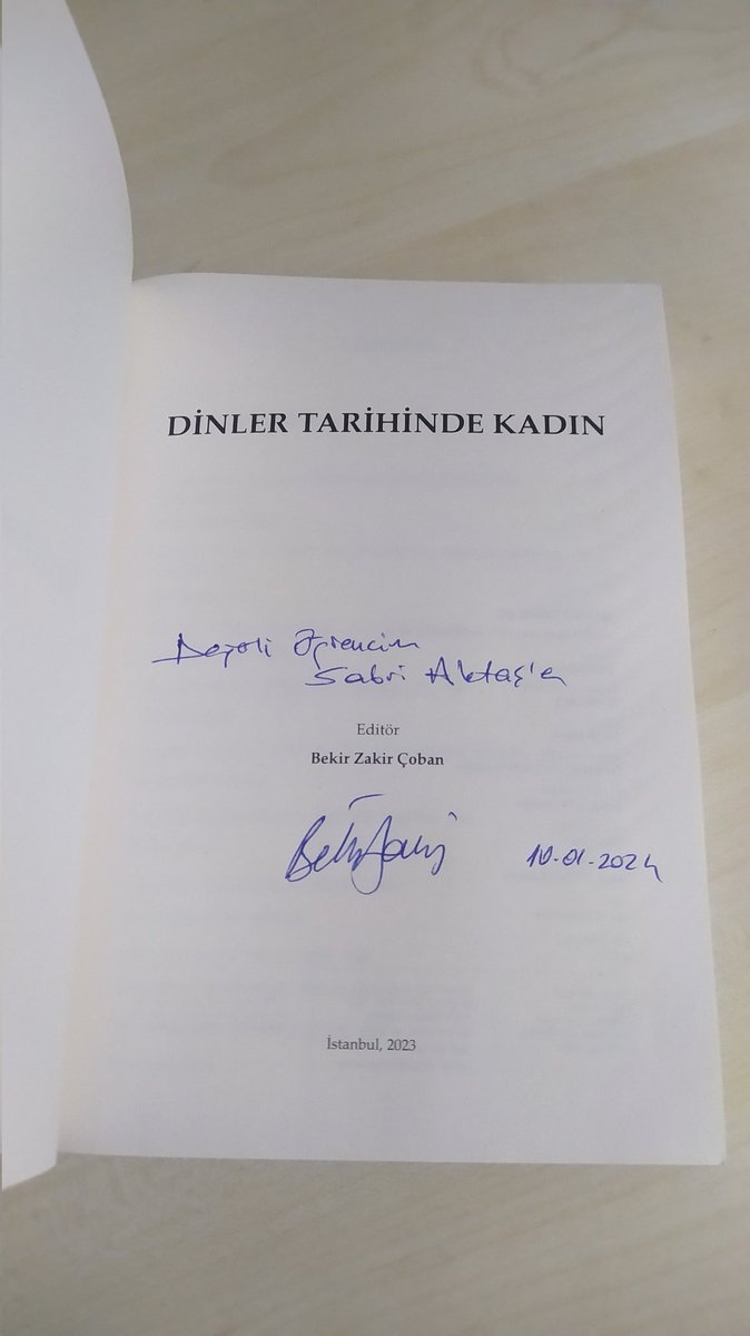 @bekirzakir hayırlı olsun hocam. Dinler tarihi alanında son derece kıymetli bir eser. Siz ve bütün hocaların emeğine sağlık. Bugün imzalattığıma göre okumaya da başlayabilirim artık.😅