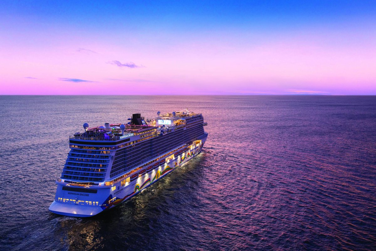 Skycheckin's tweet photo. The 5 best destinations you can visit on a Norwegian Cruise Line ship https://t.co/2V0G6LiYo2 https://t.co/o0uQ1HNhhW