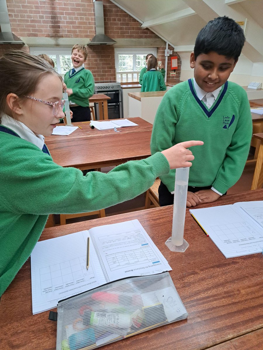 LadyLanePark's tweet photo. In Science, LVI (Year 5) have been investigating which shape of materials cause the most water resistance @Alpha_Schools @isaschools @theweekjunior @ScienceWeekUK @BradfordMuseums @BingleyParish #AlphaSchools #scienceexperiment #independentschool @Bingley_Hour https://t.co/042wJLWYtA