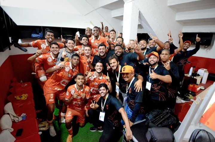 mineiromodulo2's tweet photo. CLASSIFICAÇÃO ✅🏆⚽

Coimbra faz história goleia o Sampaio Corrêa-MA e está classificado para a Segunda Fase da Copinha 2024 na primeira participação da equipe na competição.

Até aqui o time tem 2 vitórias, 1 empate, 9 gols marcados e nenhum gol sofrido.

📸 @henriquechendes https://t.co/4JUie3aiZO