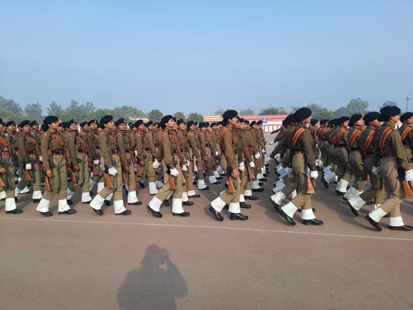 BSF's all-women marching and brass-band contingents debut in Republic Day Parade

Read <a href="/ANI/">ANI</a> Story |  aninews.in/news/national/…
#BSF #RepublicDay #RepublicDayParade #womencontingent