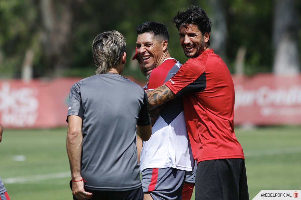 EdelpOficial's tweet photo. 🔛 ¡Ponete cómodo, Enzo! No hay nada mejor que casa... https://t.co/5pIwTr9niG