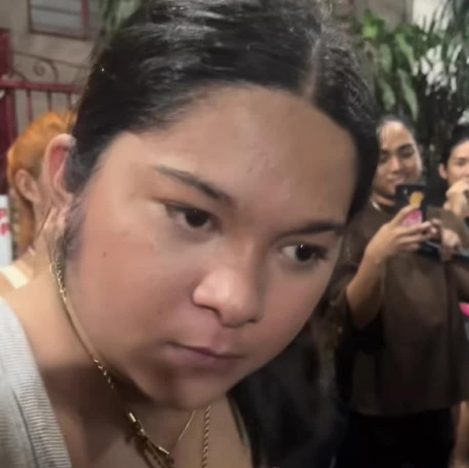 alexisminerfan's tweet photo. Kathryn Bernardo unfollowed Daniel Padilla, but why did she unfollow Gillian Vicencio, Julia Baretto, and Liza Soberano too??!! I’m confused, but I'm still here for the tea. I say this is how you start a year. 🤩 https://t.co/paEzuwqJp1