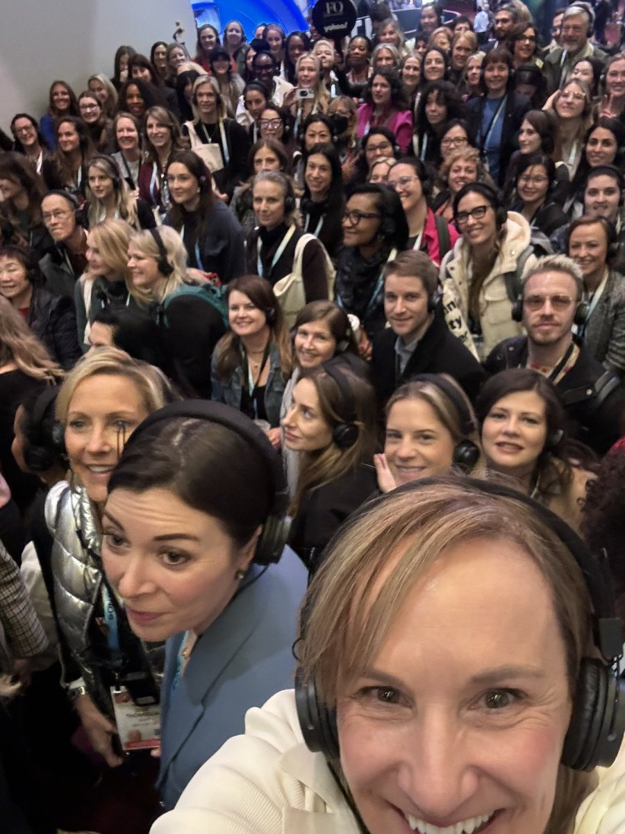 500 women walking the show floor at #CES2024 . Amazing momentum by @ShelleyZalis and the team @femalequotient